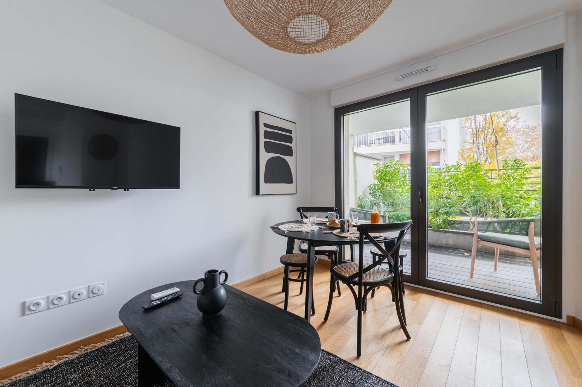 Appartement Lumineux Avec Terrasse Courbevoie - 4P - Flat-Guest エクステリア 写真