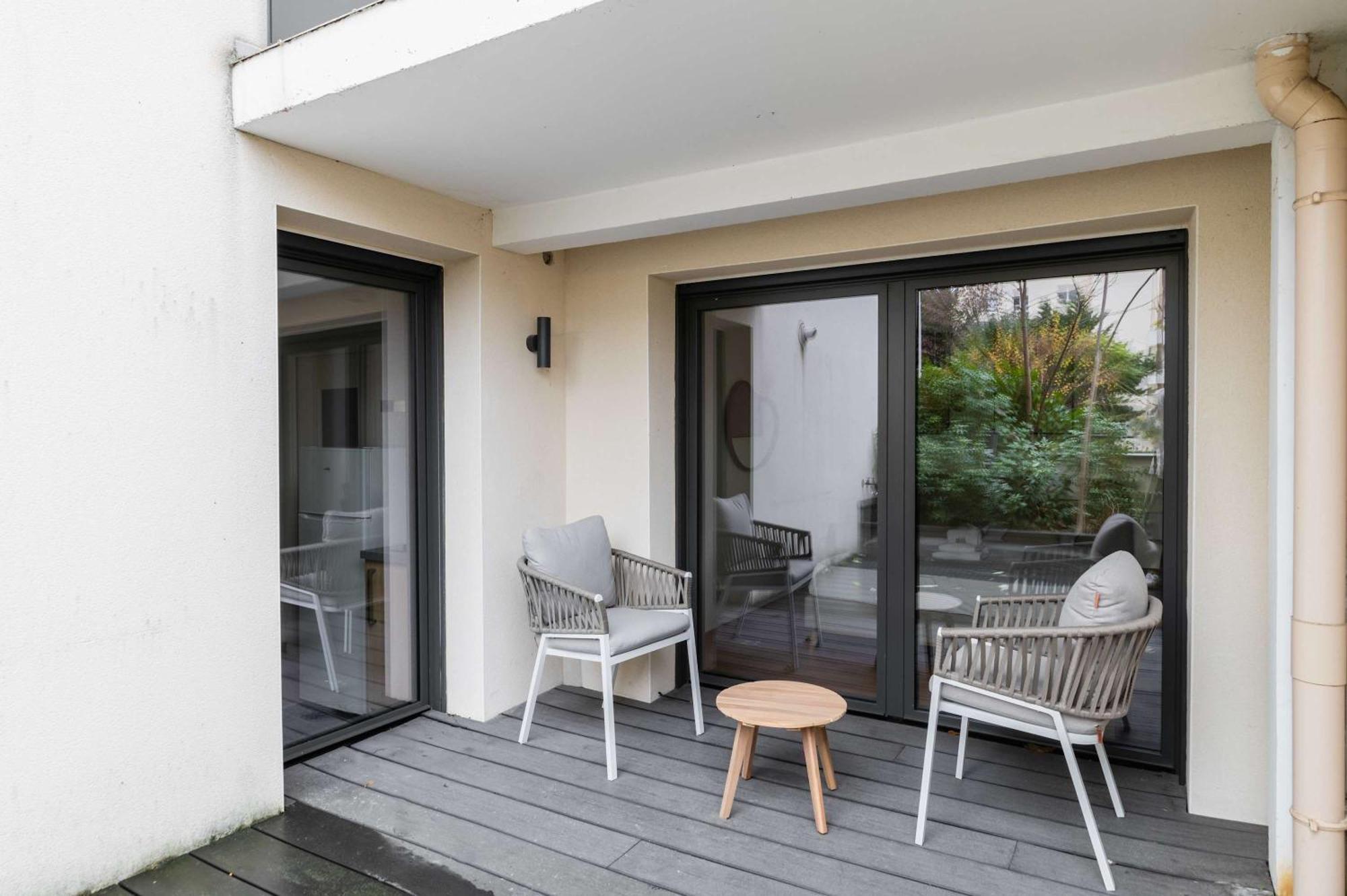 Appartement Lumineux Avec Terrasse Courbevoie - 4P - Flat-Guest エクステリア 写真